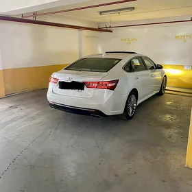 Toyota Avalon 2016