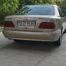 Mercedes-Benz E320 2001