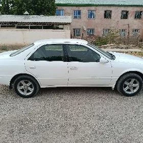 Toyota Camry 1999
