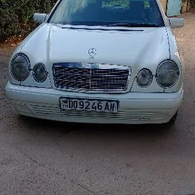 Mercedes-Benz E320 1997