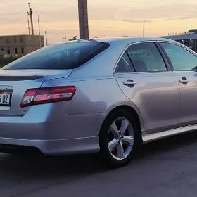 Toyota Camry 2011
