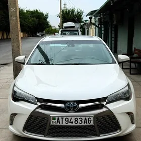 Toyota Camry 2017