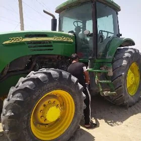 John Deere 2008
