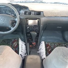Toyota Camry 2001