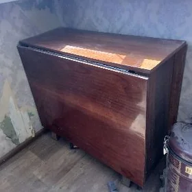 шифоньеры....