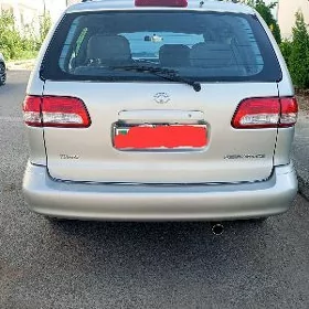 Toyota Sienna 2003