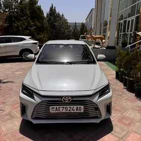 Toyota Yaris 2024