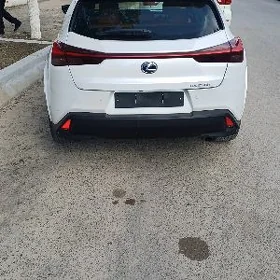 Lexus UX 2023