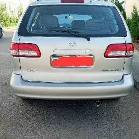 Toyota Sienna 2003