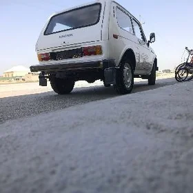 Lada Niva 1981