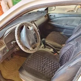 Toyota Corona 1999
