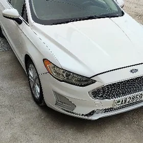 Ford Fusion 2019