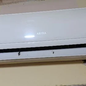 konsoner akira