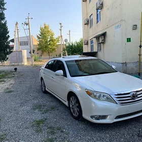 Toyota Avalon 2012