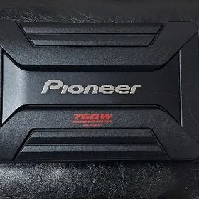 Pioneer 6604 usilitel