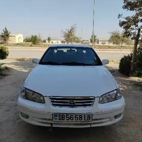 Toyota Camry 2000