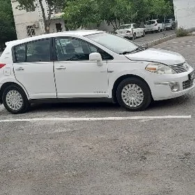 Nissan Versa 2010