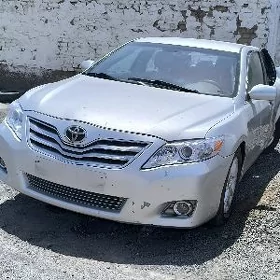 Toyota Camry 2011