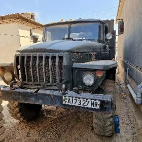 Ural 4320 1991