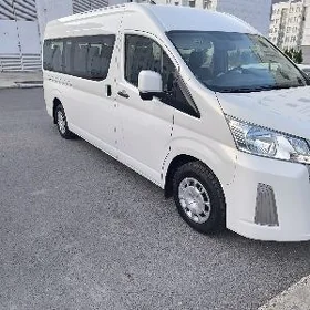 Toyota Hiace 2019