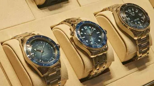 Swatch хочет засудить Samsung на $170 млн из-за циферблатов в смарт-часах