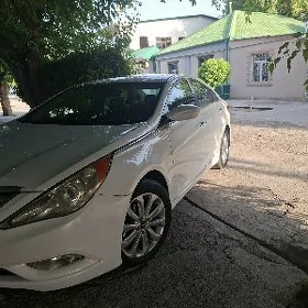 Hyundai Sonata 2011