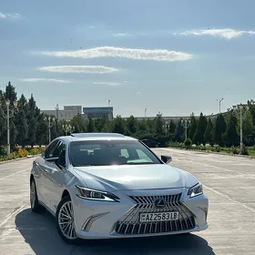Lexus ES 350 2023