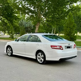Toyota Camry 2010