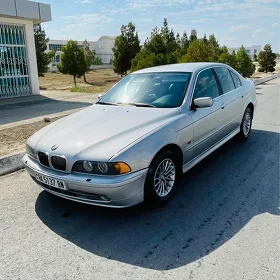 BMW E39 2001