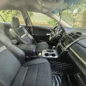 Toyota Camry 2013