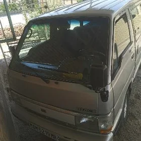 Toyota Hiace 1989