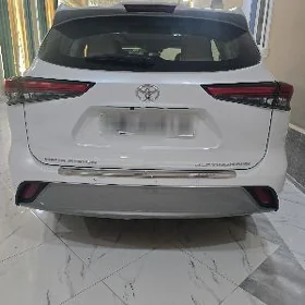 Toyota Highlander 2022