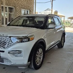 Ford Explorer 2021