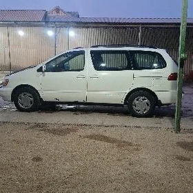 Toyota Sienna 2000