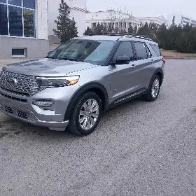 Ford Explorer 2022