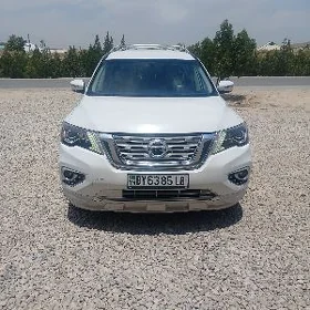 Nissan Pathfinder 2019