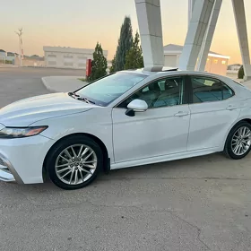 Toyota Camry 2022