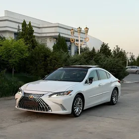 Lexus ES 350 2021