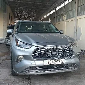 Toyota Highlander 2023