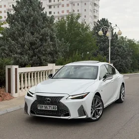 Lexus IS 350 2024