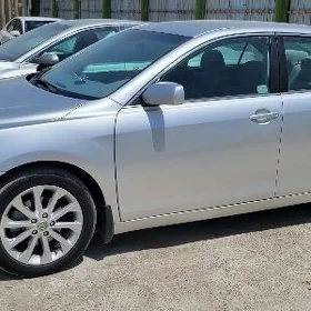 Toyota Camry 2011