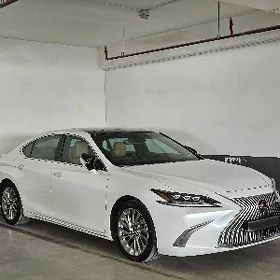 Lexus ES 350 2021