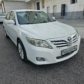 Toyota Camry 2010