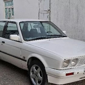 BMW 320 1989