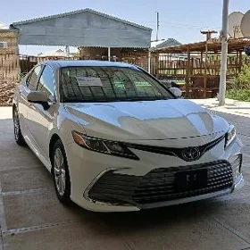 Toyota Camry 2023