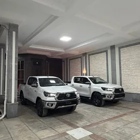 Toyota Hilux 2026