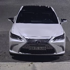 Lexus ES 350 2019