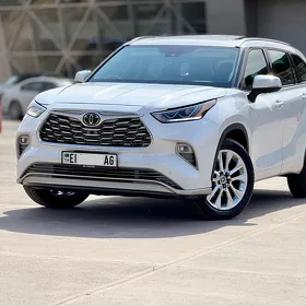 Toyota Highlander 2022