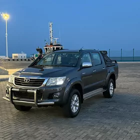 Toyota Hilux 2013