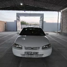 Toyota Camry 1999